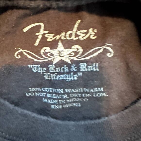 Fender Guitar T-Shirt Men's Large Black Graphic Tee Rock Music 100% Cotton - Picture 3 of 4